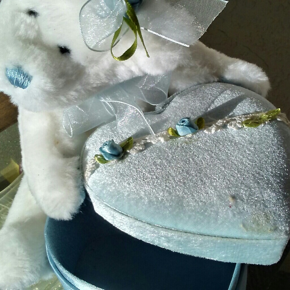 Plush Teddy bear jewelry box by Dan Dee